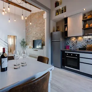 https://il-rifugio-dei-poeti.it-tuscanyhotel.com